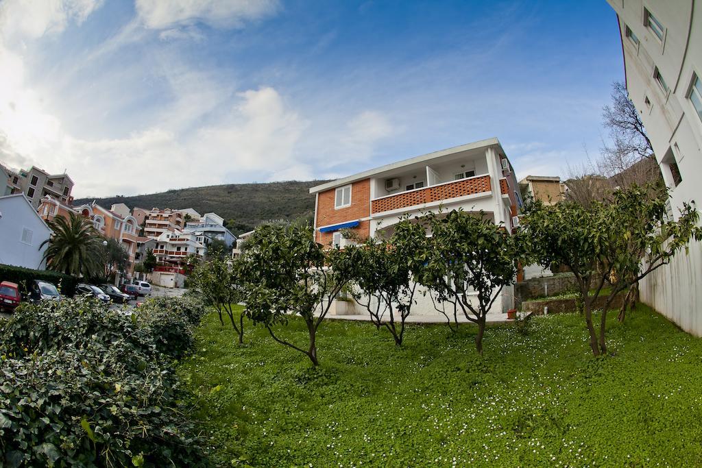 卡塔琳娜公寓酒店 Petrovac 外观 照片