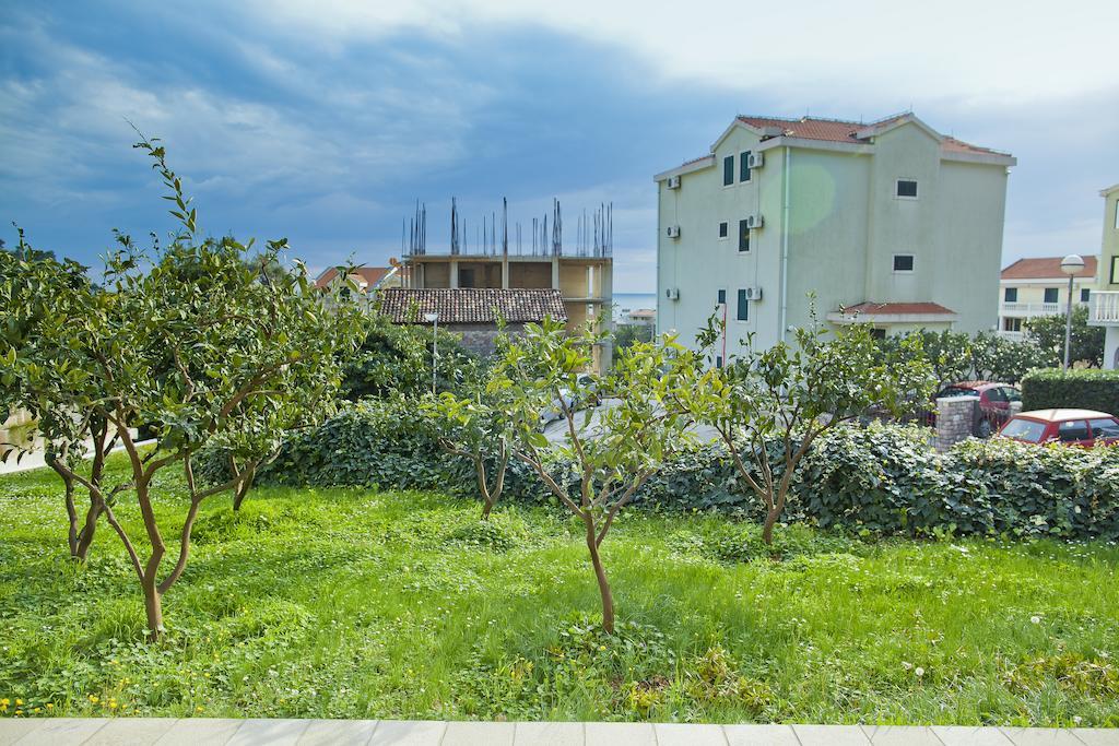 卡塔琳娜公寓酒店 Petrovac 外观 照片